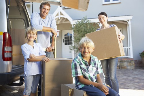 Wimbledon moving van service for bulky item delivery